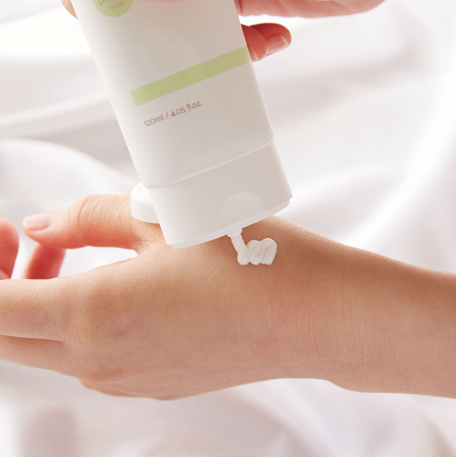 Iunik Cleanser CLEARANCE iUNIK Centella Mild Cleansing Foam 120ml