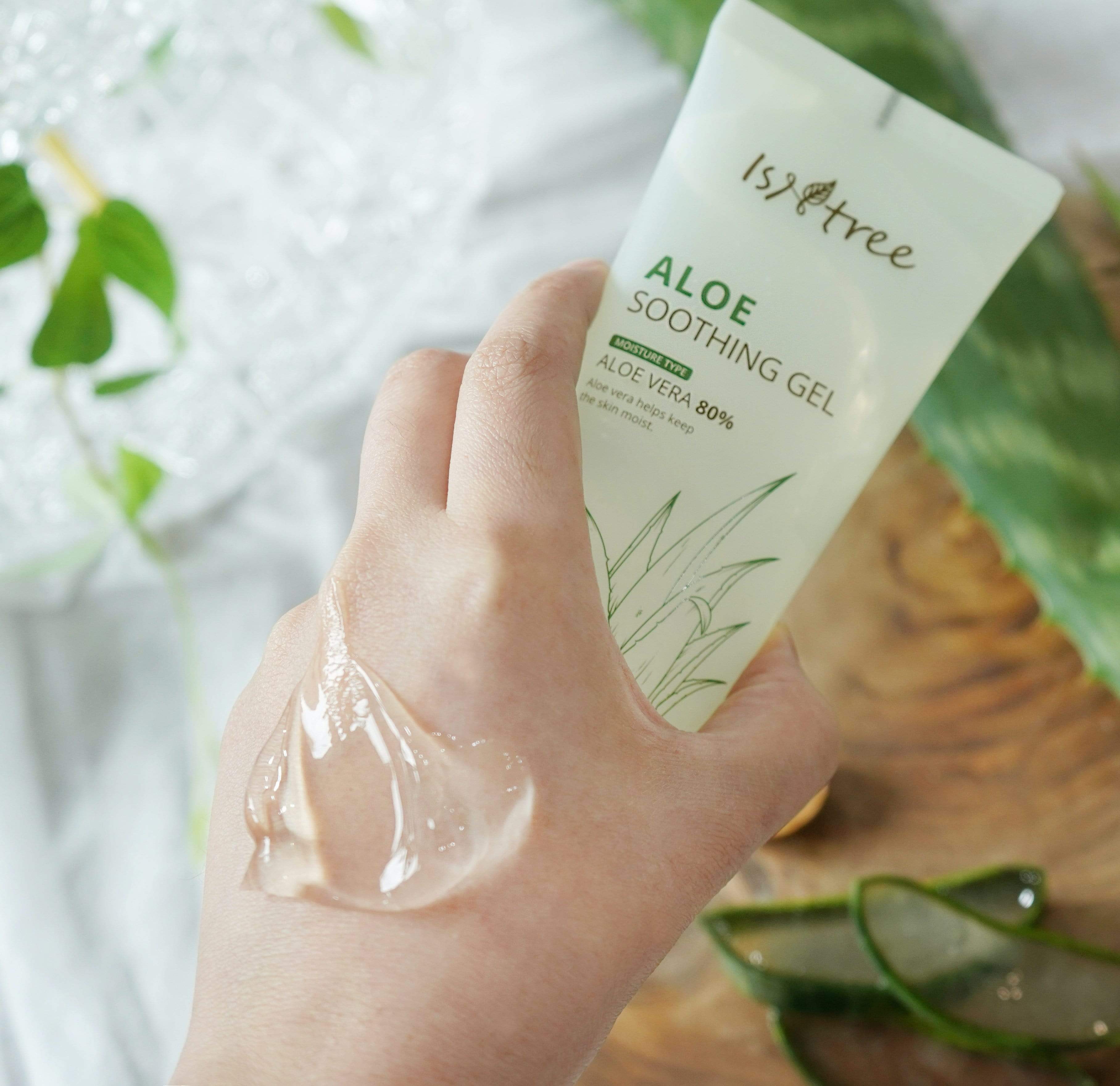 Isntree aloe 2025 soothing gel moist